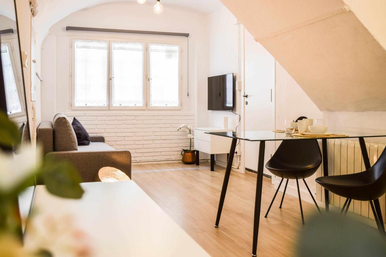 Casa Besalu Estudio En El Centro Del Pueblo エクステリア 写真