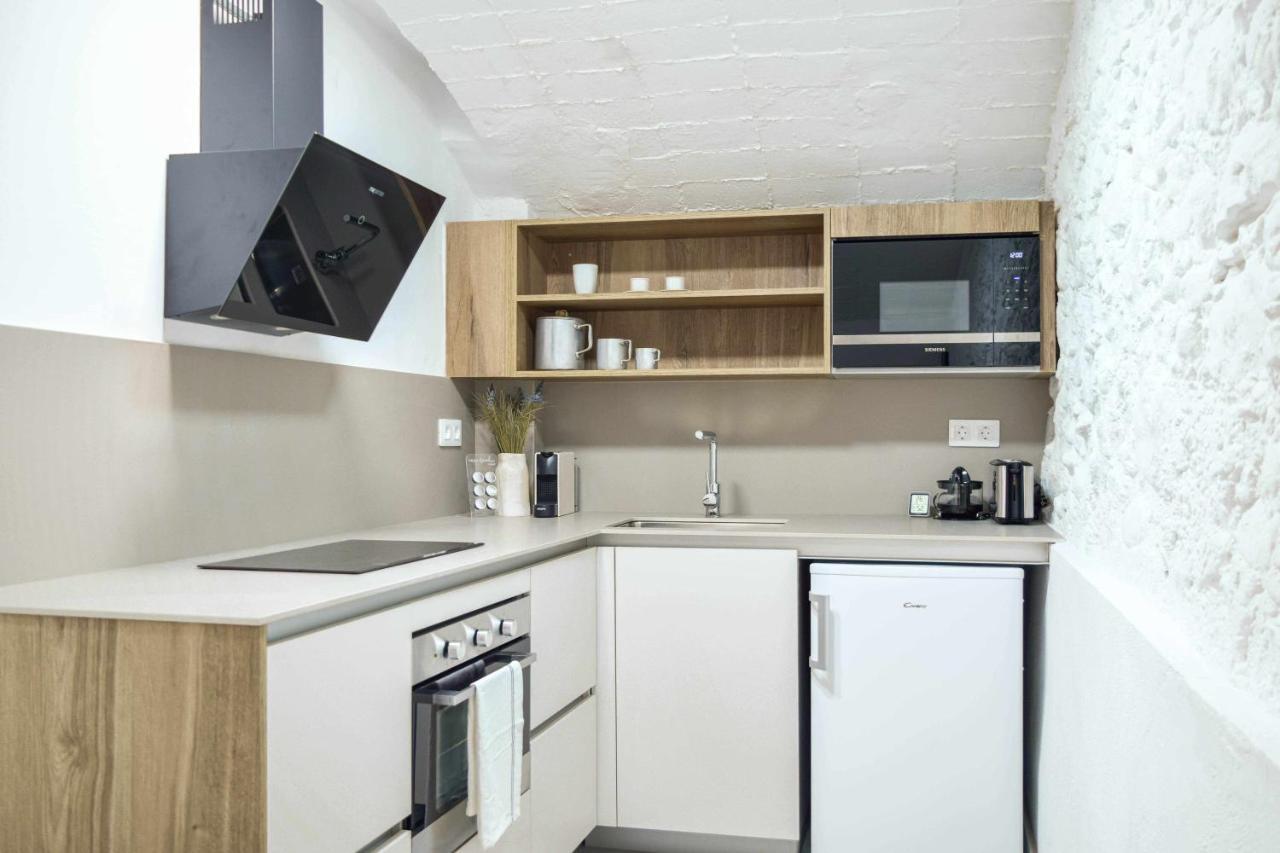 Casa Besalu Estudio En El Centro Del Pueblo エクステリア 写真