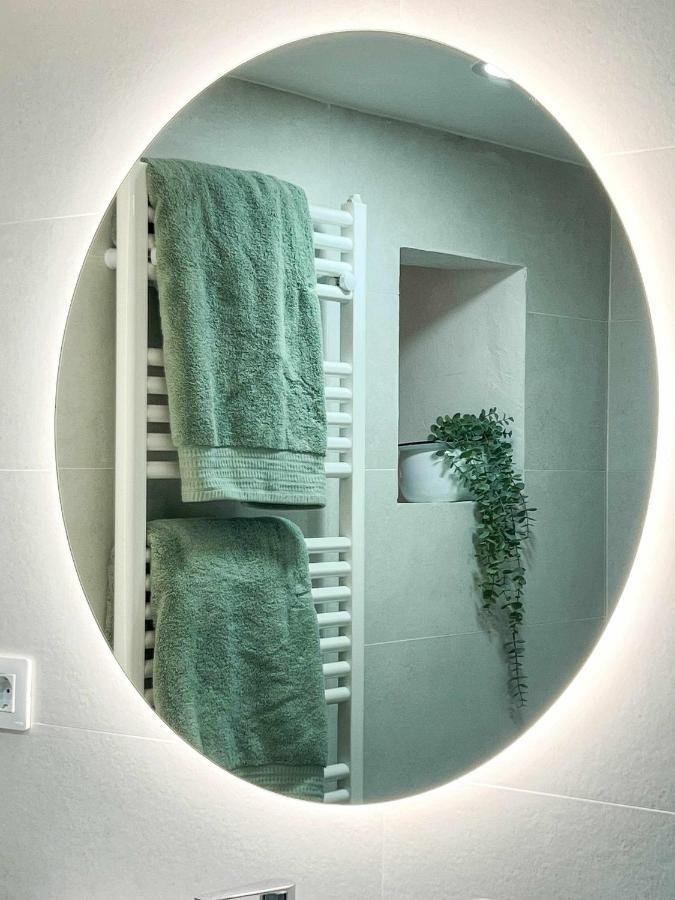 Casa Besalu Estudio En El Centro Del Pueblo エクステリア 写真