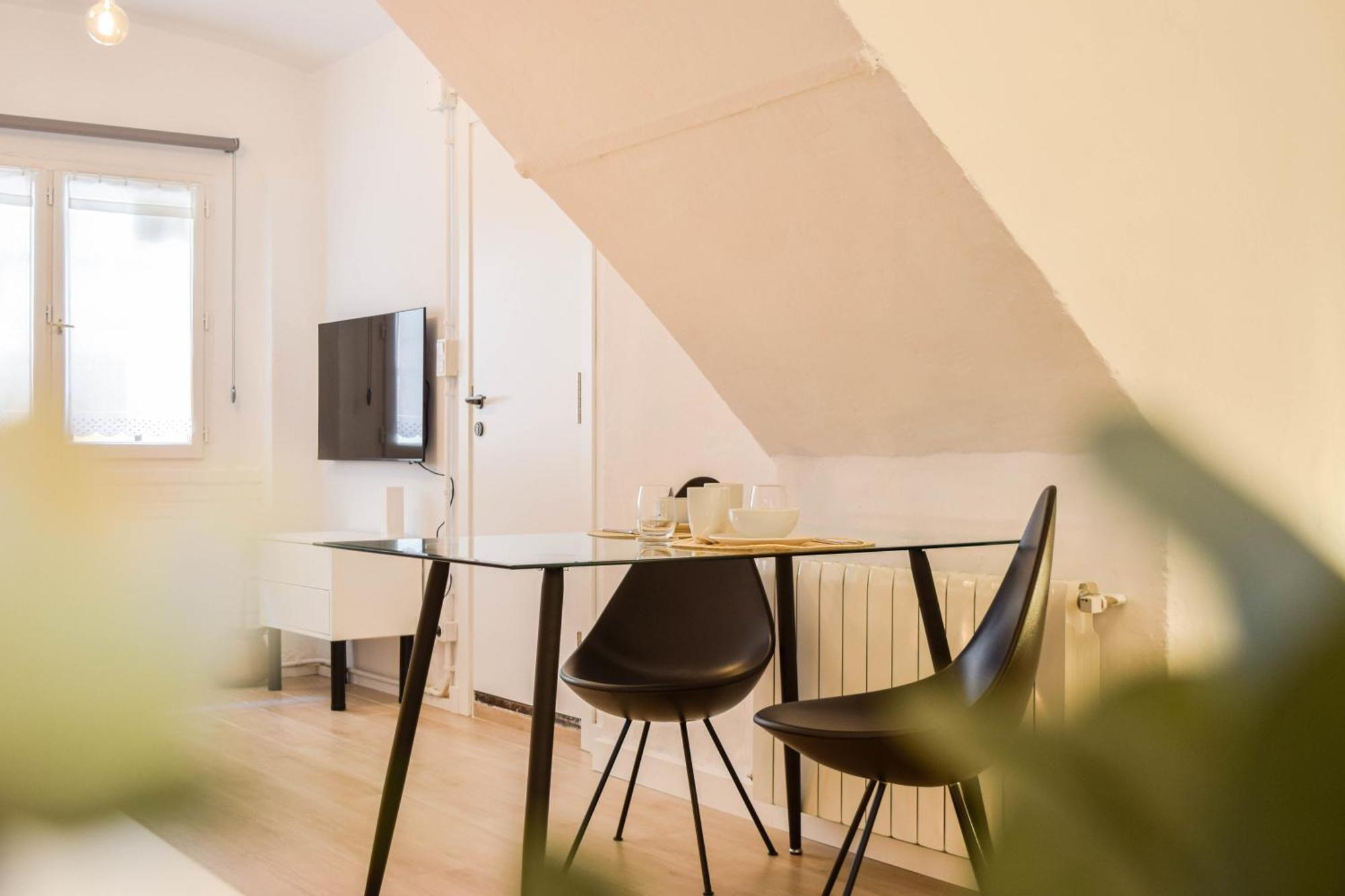Casa Besalu Estudio En El Centro Del Pueblo エクステリア 写真