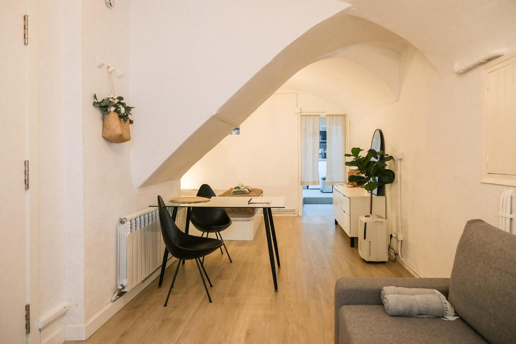 Casa Besalu Estudio En El Centro Del Pueblo エクステリア 写真